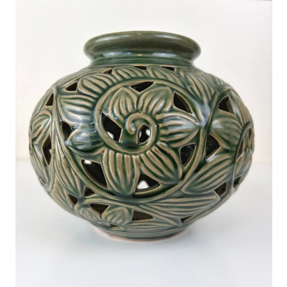 Vintage Green Art Pottery Vase Pierced Openwork Floral Leaf Ceramic